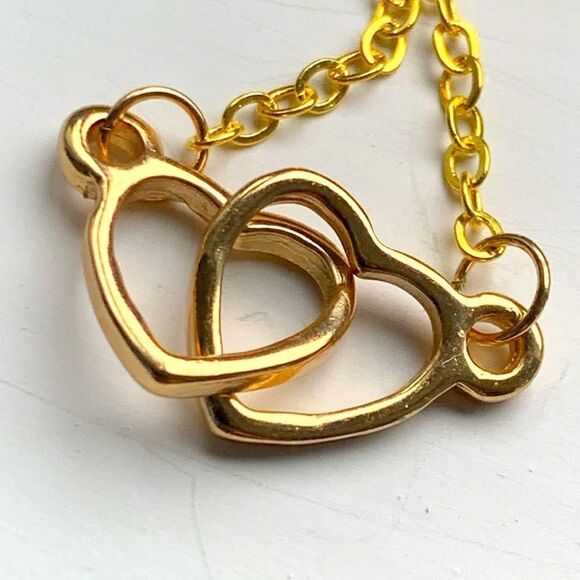 Double Interlocking Hearts Love Necklace in 14k Gold Vermeil in Gift Pouch - NEW - Picture 3 of 11